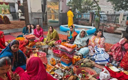 सूर्य देवता को अर्ध देकर लोगों ने मनाया छठ पूजा का पर्व, खुशहाली और उन्नति के लिए की कामना