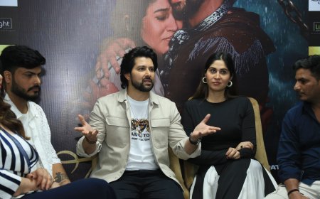 जयपुर में आफताब शिवदसानी और कविता त्रिपाठी के रोमांटिक सॉन्ग 'तन्हाइयां' का भव्य प्रमोशन